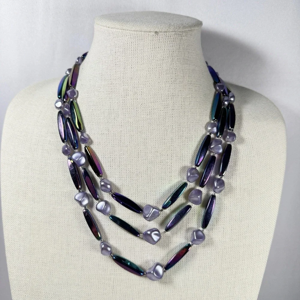 Vintage Triple Strand Necklace Oil Slick Glass & Lavender Lucite Beads 19